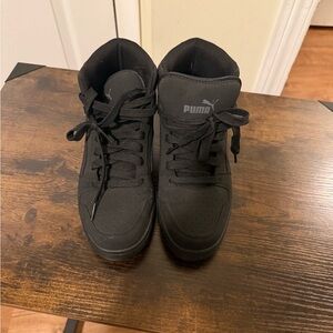 Puma Black High-Top Sneakers size 8